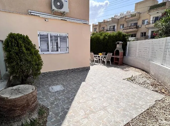 Pafia Sunbeach Townhouse Paphos