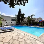 Dom wakacyjny Pafia Sunbeach Townhouse *