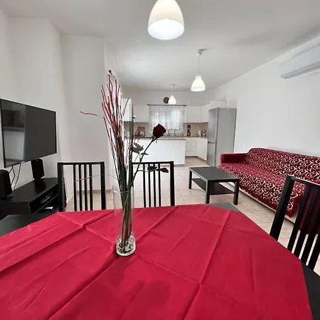 Pafia Sunbeach Townhouse Nyaraló Paphos